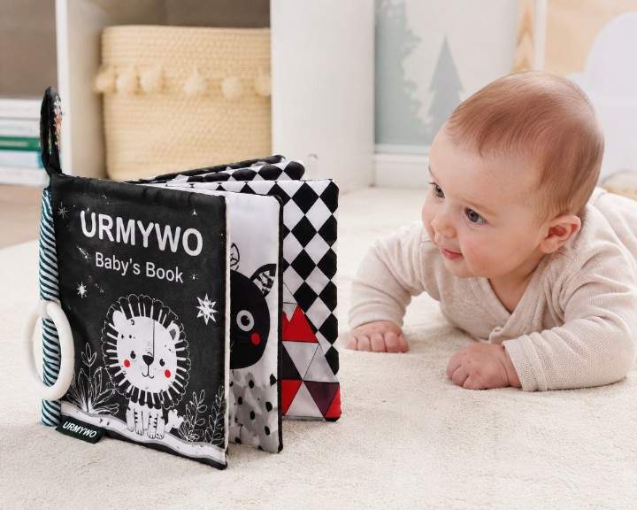 URMYWO black and white baby sensory toy for tummy time and visual stimulation
