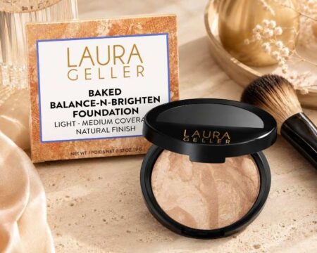 Laura Geller Baked Balance-n-Brighten Light powder foundation compact